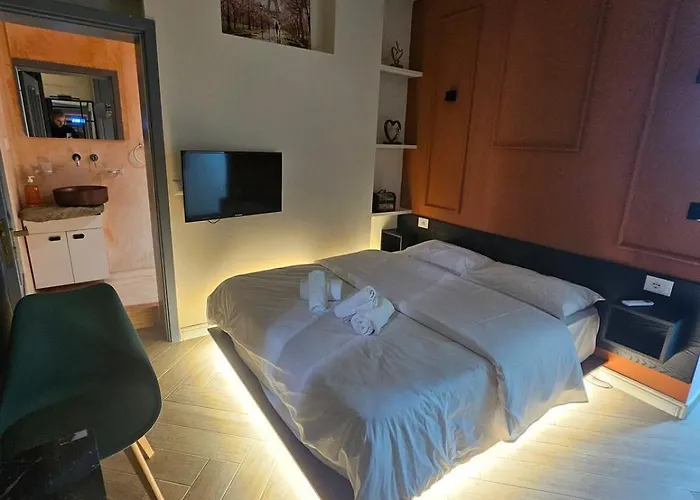 Apartamento Myslym Shyri Str Tirana